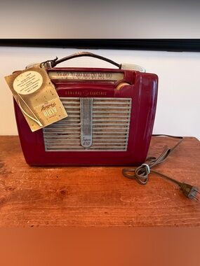 General Electric Portable Radio in Deep Red - Super 650